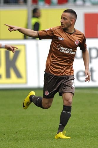 2011-04-162011-04-16t165901z_01_mmm109_rtridsp_3_soccer-germany_reuters