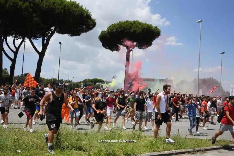 ?i=reuters%2f2021-07-02%2f2021-07-02t135143z_1582229119_up1eh7212i4co_rtrmadp_3_soccer-italy-rom-mourinho_reuters
