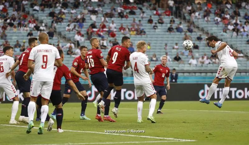 ?i=reuters%2f2021-07-03%2f2021-07-03t160734z_119093724_up1eh7318sklh_rtrmadp_3_soccer-euro-cze-dnk-report_reuters