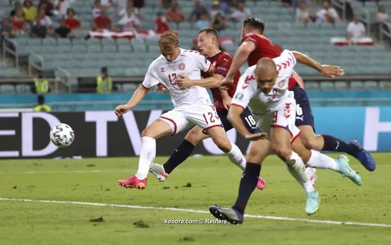 ?i=reuters%2f2021-07-03%2f2021-07-03t164704z_1528142541_up1eh731ameqq_rtrmadp_3_soccer-euro-cze-dnk-report_reuters