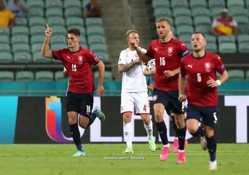 ?i=reuters%2f2021-07-03%2f2021-07-03t171334z_1018303360_up1eh731bulsn_rtrmadp_3_soccer-euro-cze-dnk-report_reuters