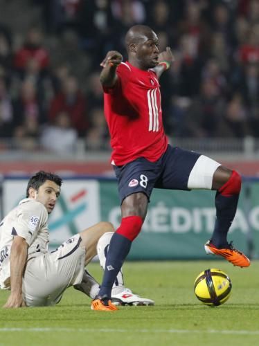 2011-04-162011-04-16t203637z_01_pr06_rtridsp_3_soccer-france_reuters