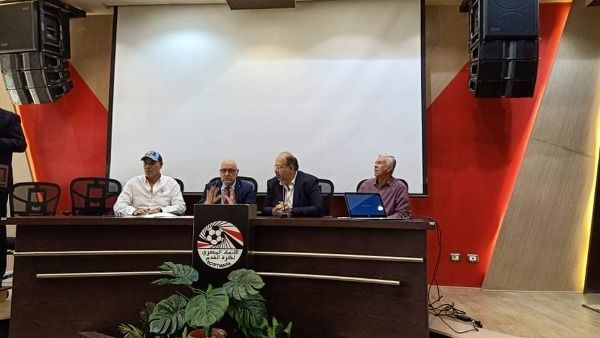 من المؤتمر الصحفي