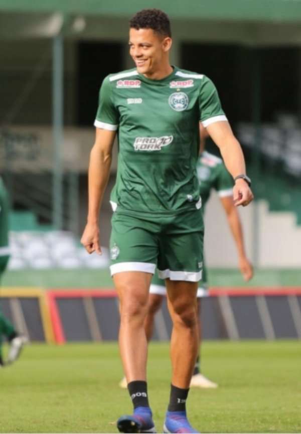 أليسون مايا