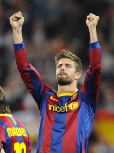 2011-04-162011-04-16t220725z_01_mad726_rtridsp_3_soccer-spain-clasico_reuters