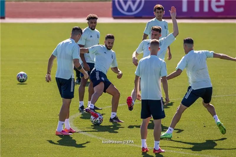 ?i=epa%2fsoccer%2f2021-07%2f2021-07-05%2f2021-07-05-09323323_epa