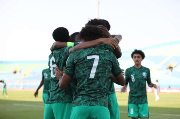 فرحة لاعبي المنتخب السعودي 