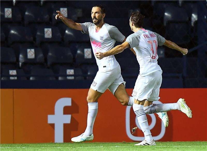 لاعبو كيتشي