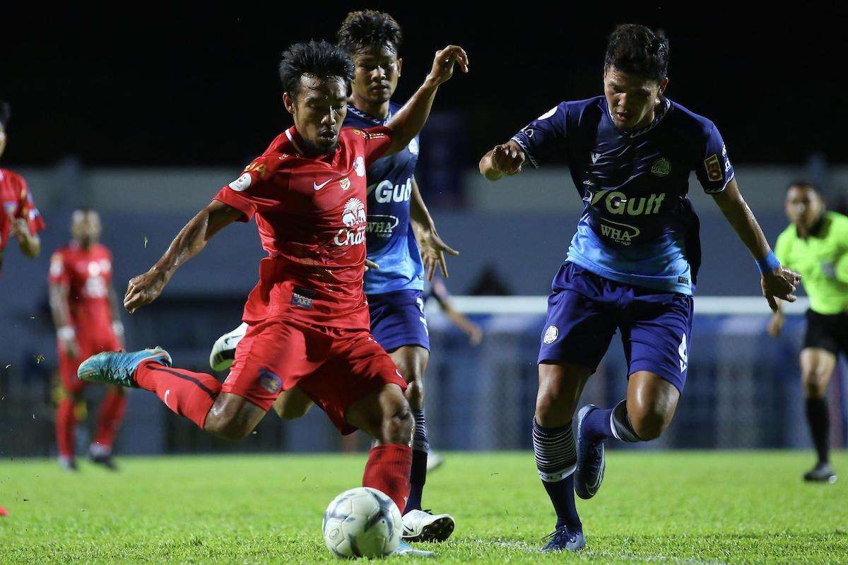 من الدوري التايلاندي