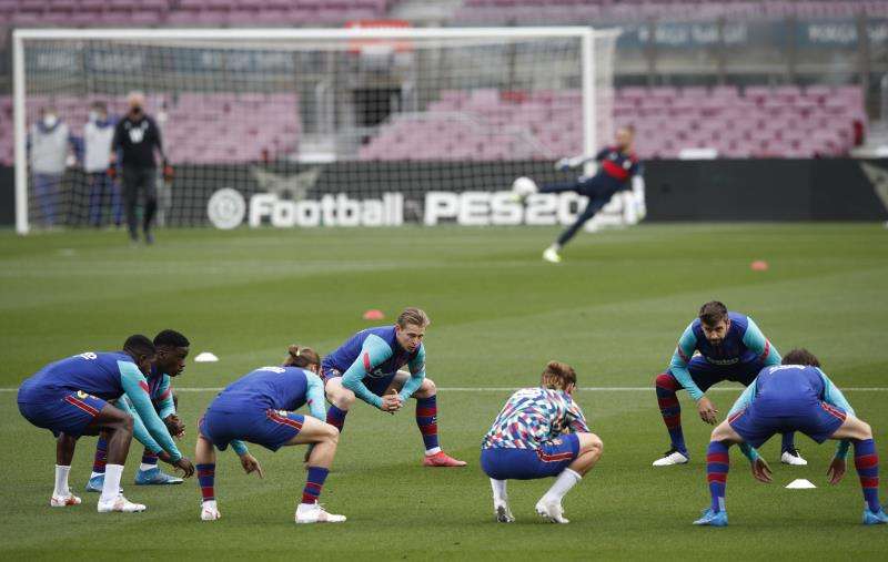 لاعبو برشلونة 