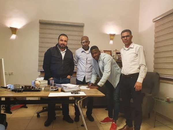 فيراوي يوقع لهلال القدس