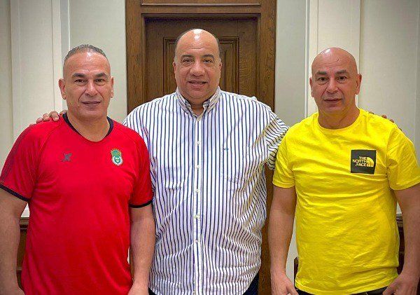 التوأم حسن مع رئيس الاتحاد - أرشيفية