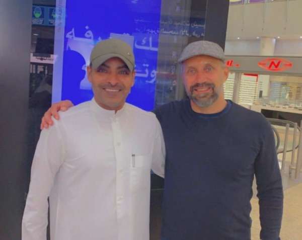 بيفارنيك مع فهد دابس رئيس جهاز الكرة 