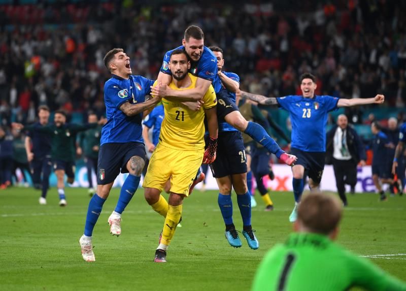 لاعبو منتخب إيطاليا