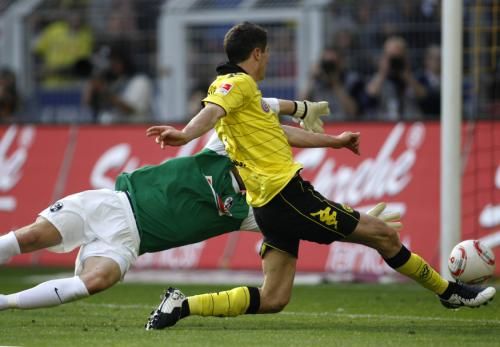 2011-04-172011-04-17t163234z_01_ina13_rtridsp_3_soccer-germany_reuters