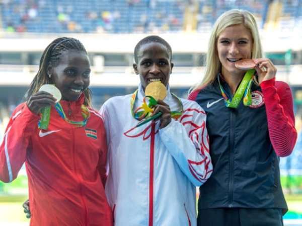 روث جيبيت مع ذهبية ريو دي جانيرو