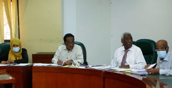 من اجتماع اللجنة