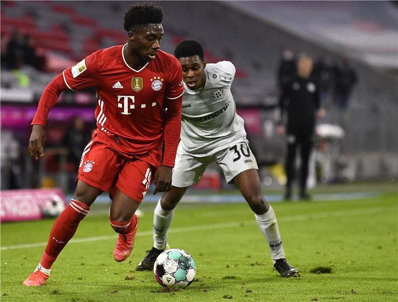 ألفونسو ديفيز