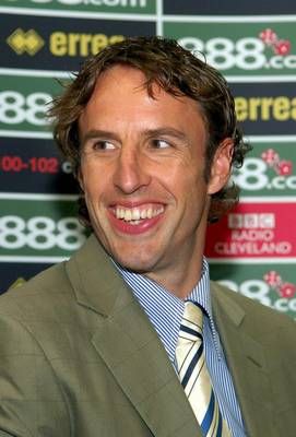 جاريث ساوثجيت مبتسما بعد إعلان التعاقد