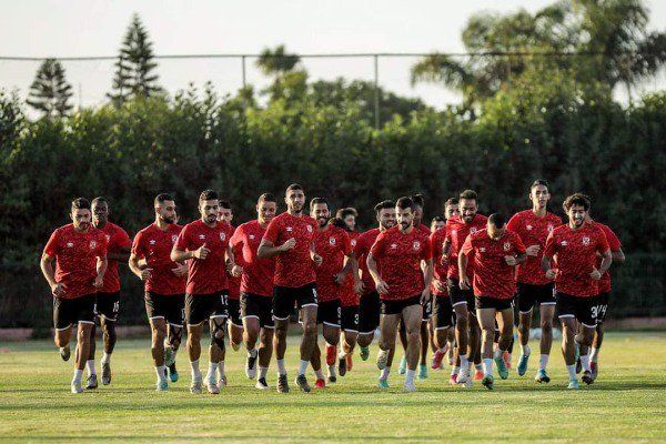 لاعبو الأهلي 