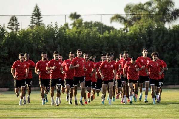 لاعبو الأهلي 