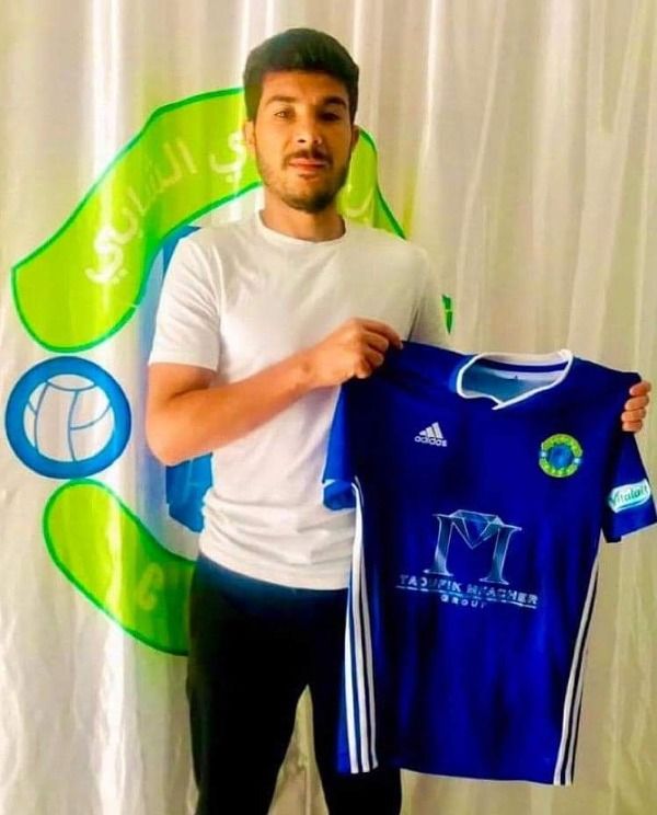 بعد توقيع العقود