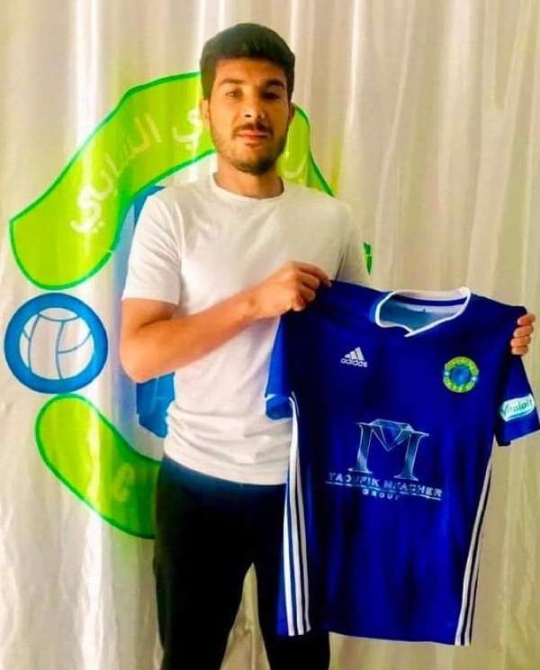 بعد توقيع العقود