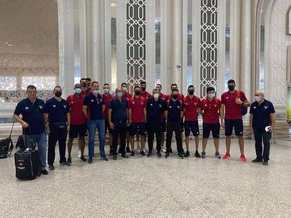 المنتخب في مطار تونس قرطاج