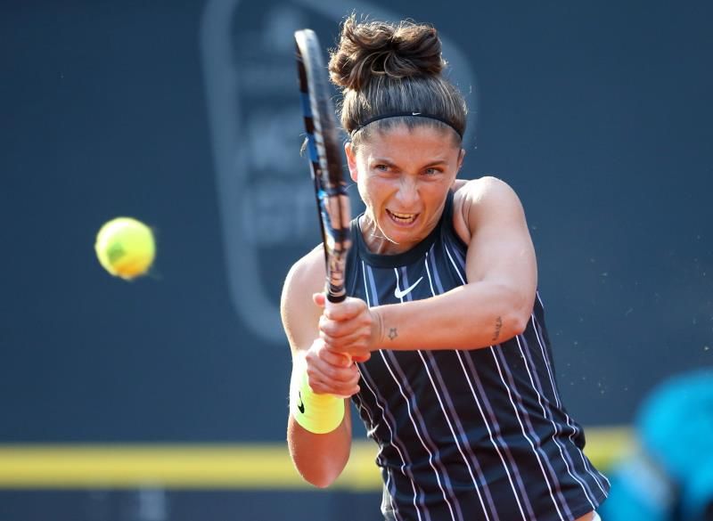 سارة إيراني