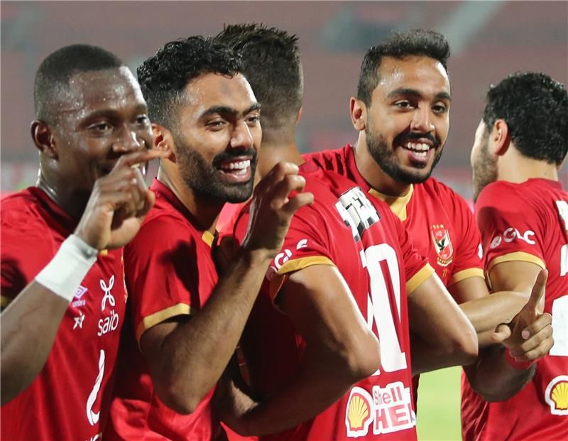 لاعبو الأهلي