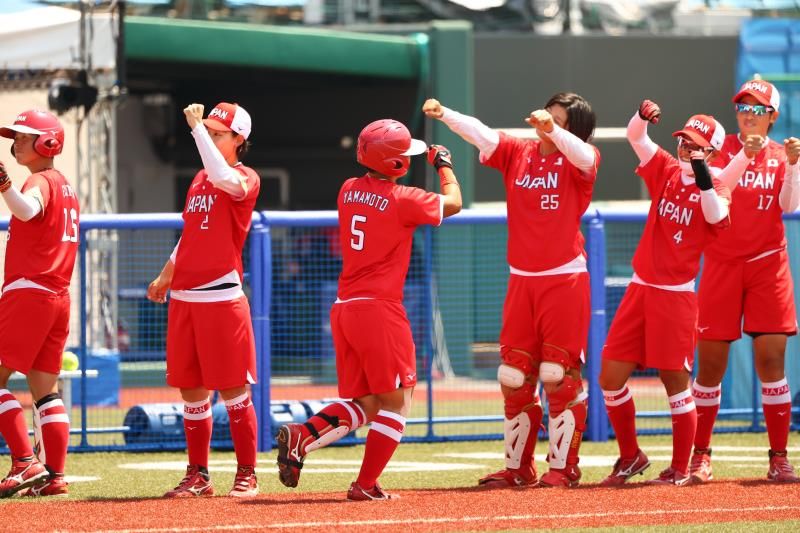 لاعبات منتخب اليابان