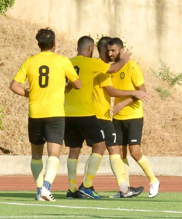 لاعبو البرج