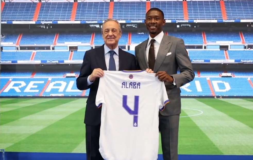 ديفيد ألابا مع بيريز