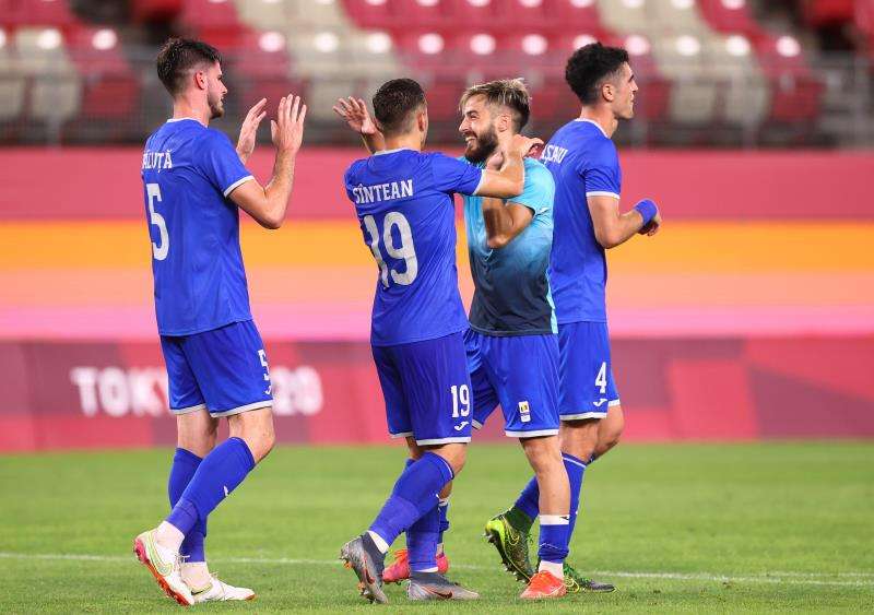 لاعبو رومانيا 
