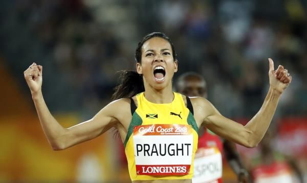  الجاميكية أيشا براوت-لير