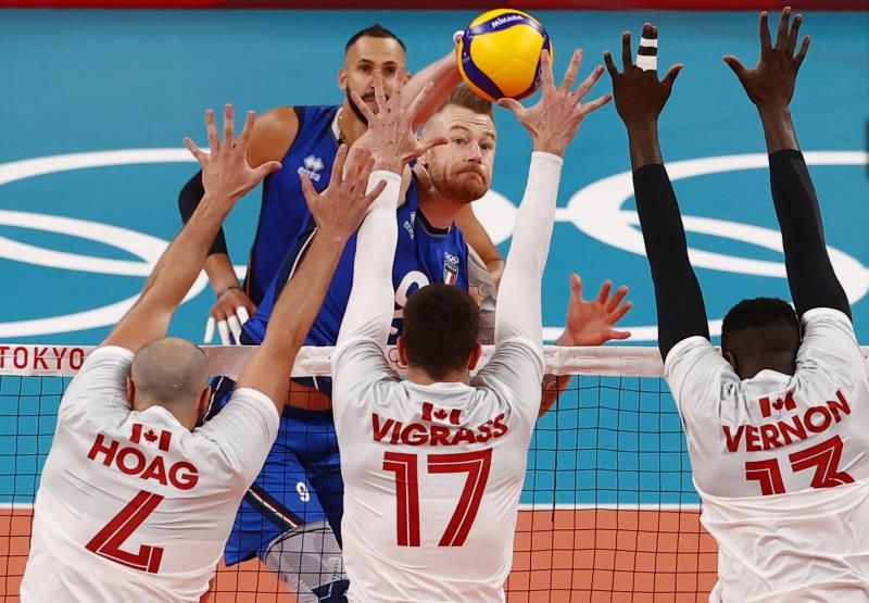 من لقاء كندا وإيطاليا