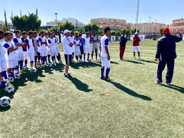 تدريب الصقر - أرشيفية