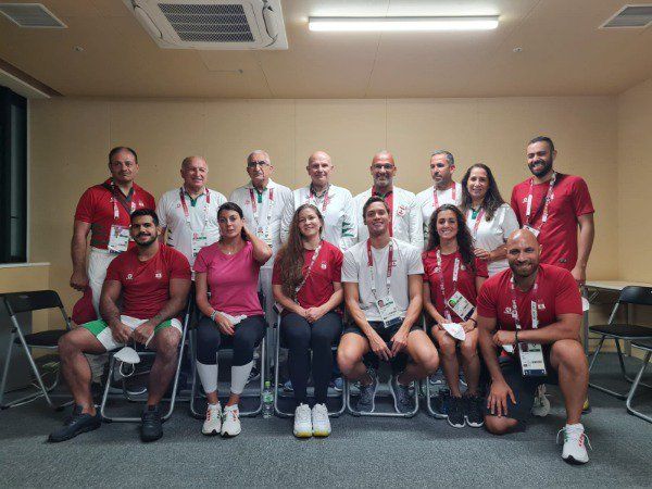 جلخ وأفراد البعثة 