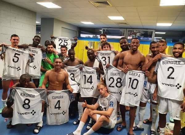 فريق باريس أف سي