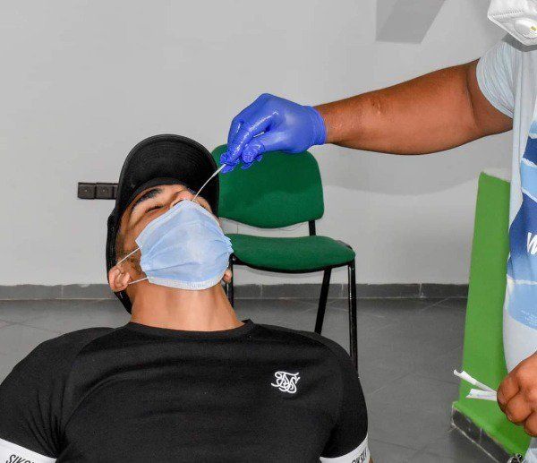 لاعبو الدفاع الجديدي