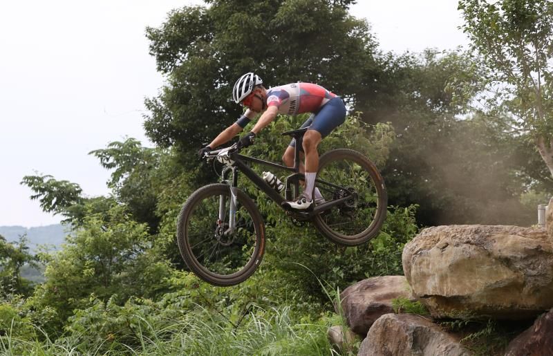 2021-07-26t074034z_1763464201_sp1eh7q0lbiz3_rtrmadp_3_olympics-2020-mtb-m-xctry-fnl_reuters