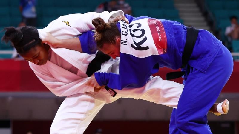  نورا جياكوفا 