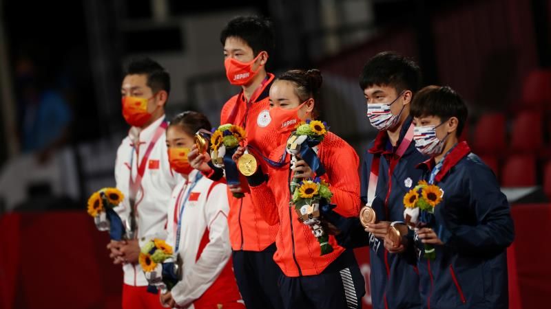 تتويج فرق تنس الطاولة