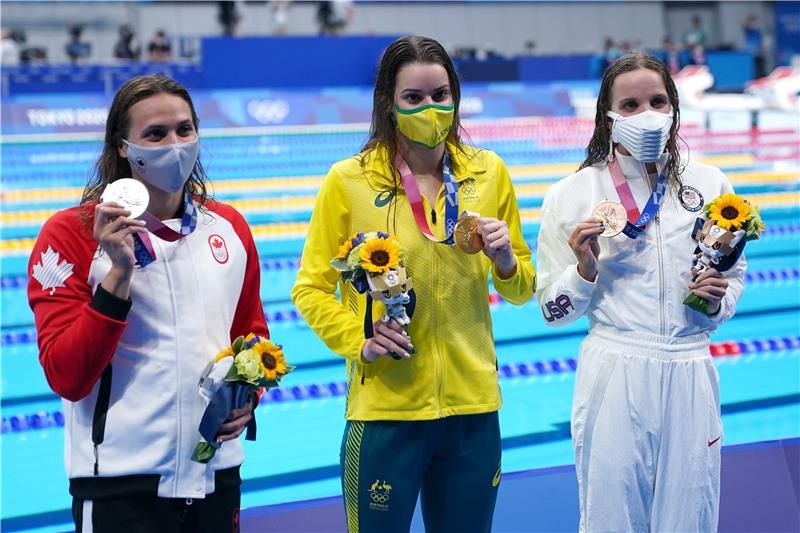 كايلي ماكيون وكايلي ماس وريجان سميث 