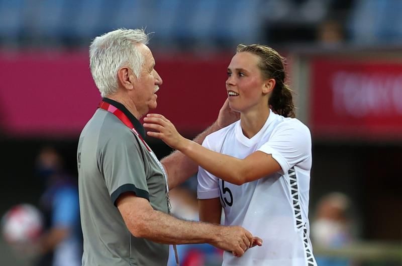 المدرب سيرماني في مباراة نيوزيلندا والسويد