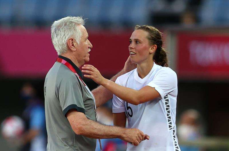 المدرب سيرماني في مباراة نيوزيلندا والسويد