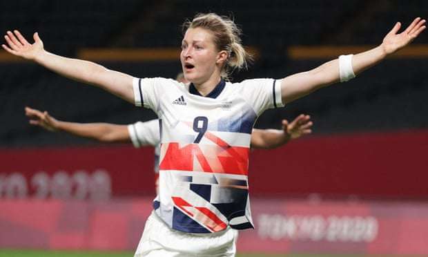 إلين وايت مع منتخب بريطانيا