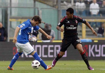 لقطة لروبينيو أثناء لقاء الميلان وبريشيا