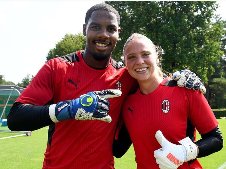 مايك ماينان