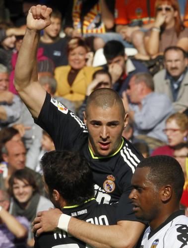 2011-04-232011-04-23t183855z_01_hjk03_rtridsp_3_soccer-spain_reuters